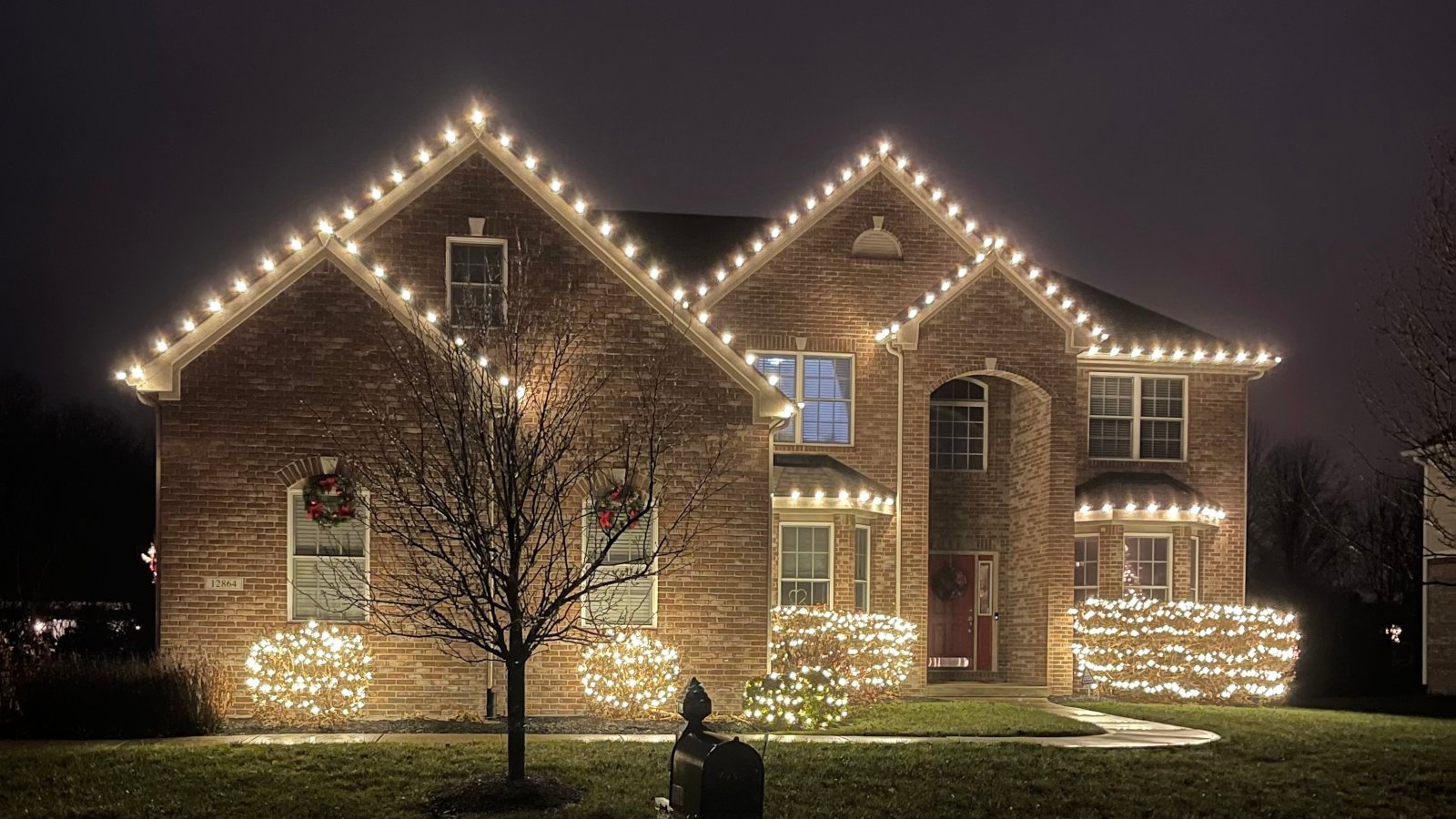 residential christmas Indianapolis, IN Holiday Lighting